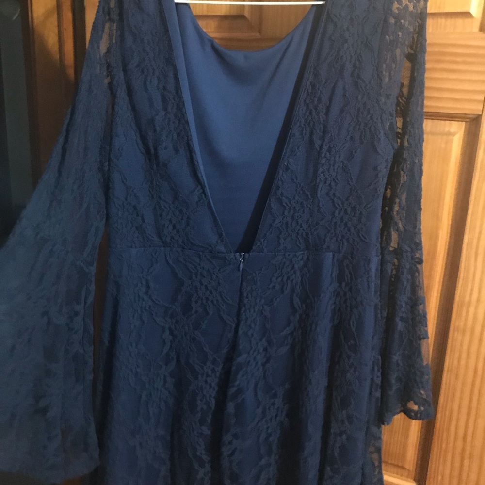 Blue dress - Picture 2 of 3